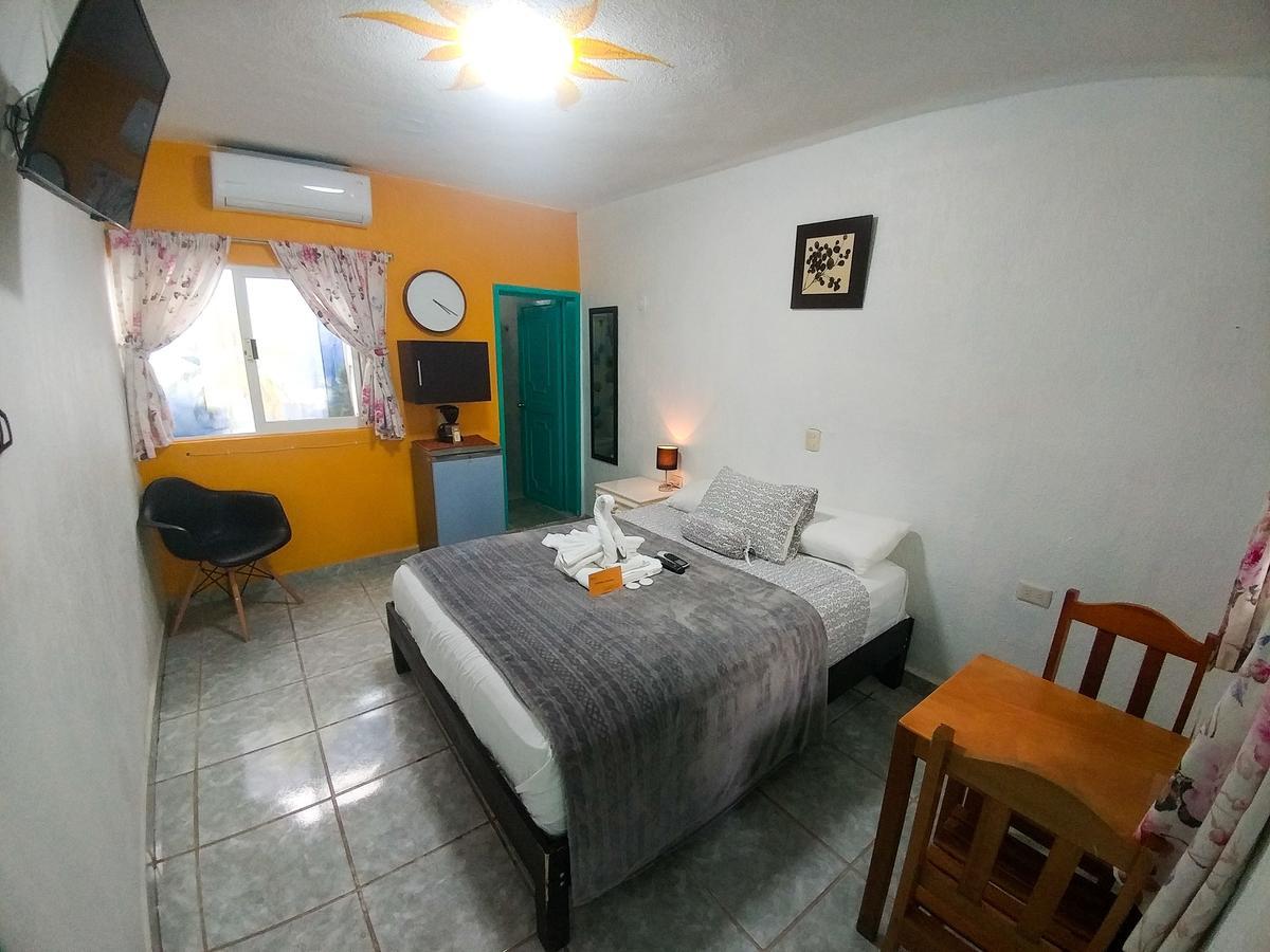 Posada Paso Del Sol 女人岛 外观 照片