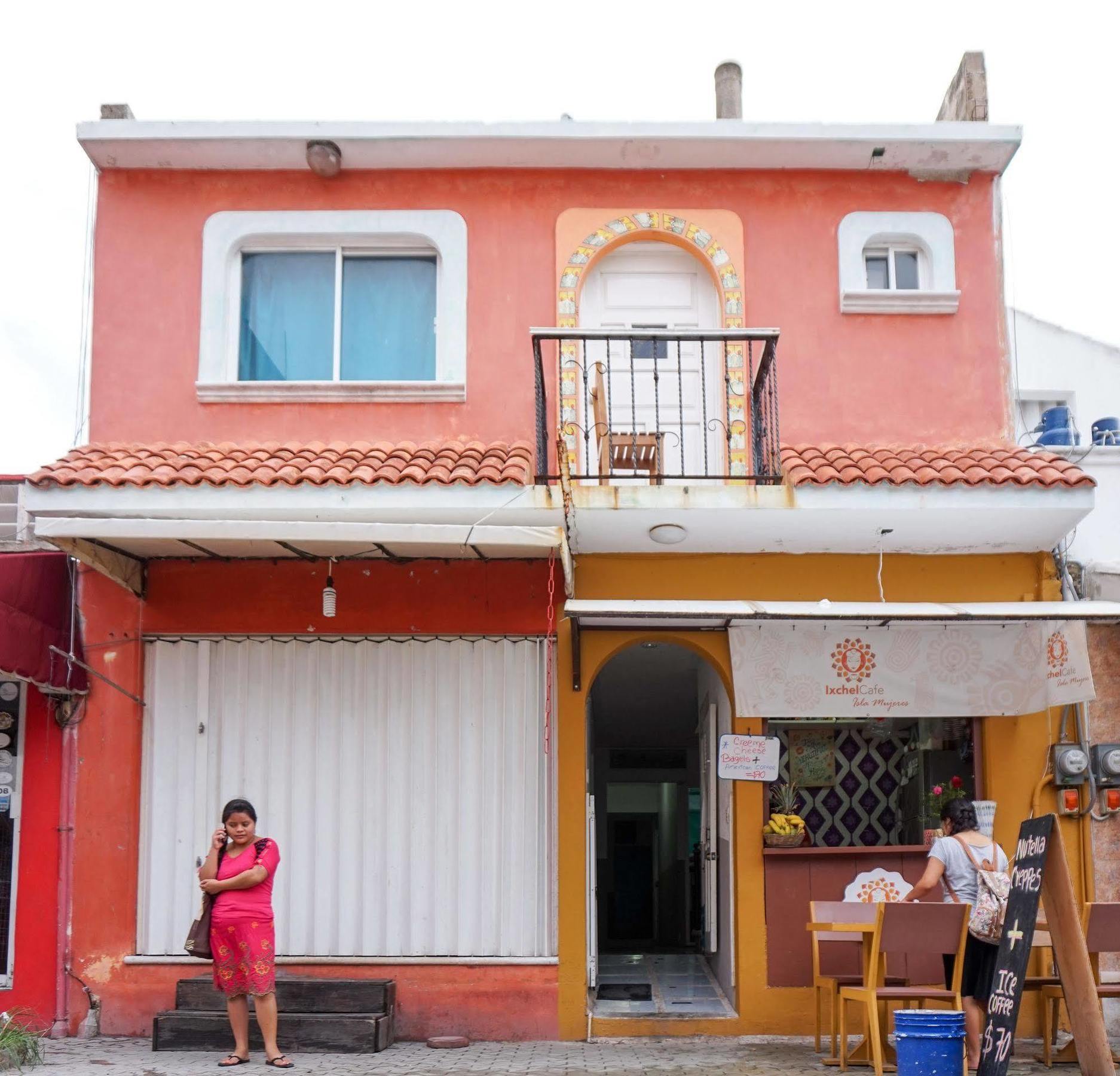 Posada Paso Del Sol 女人岛 外观 照片